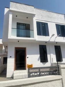 4 bedroom House for sale Ikota Lekki Lagos