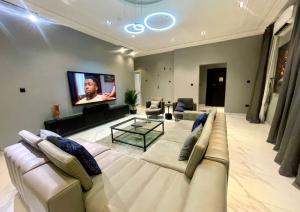 2 bedroom Flat / Apartment for shortlet Parkview Estate Ikoyi Lagos