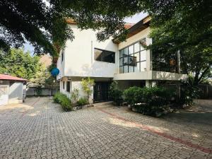 5 bedroom House for rent Wuse 2 Abuja