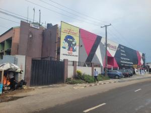 10 bedroom House for sale Palmgrove Shomolu Lagos