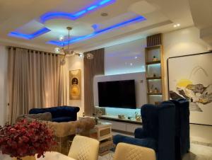 4 bedroom House for shortlet Royal Pine Estate Orchid Lekki Lagos