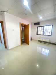 3 bedroom Flat / Apartment for rent ONIRU Victoria Island Lagos