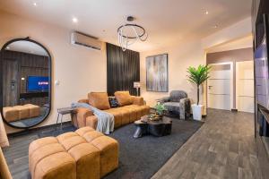 3 bedroom Flat / Apartment for shortlet Otedola Jubilee Estate Omole phase 2 Ojodu Lagos