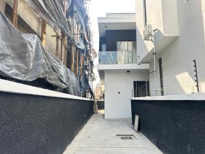 4 bedroom House for sale  Chevron Toll Gate Lekki Lagos