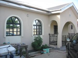 6 bedroom House for sale Z Ikotun/Igando Lagos