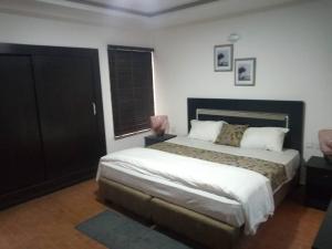 2 bedroom Flat / Apartment for rent Maryland, Lagos. Maryland Lagos