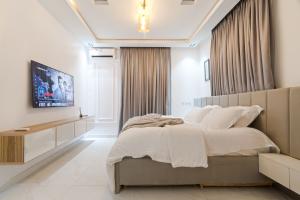 1 bedroom Flat / Apartment for shortlet Chevron Lekki Lagos