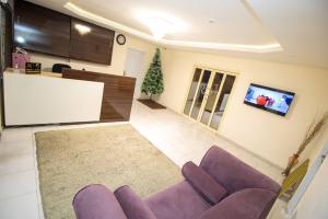 4 bedroom Flat / Apartment for shortlet Estate Warri Delta