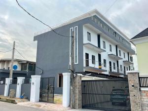 4 bedroom House for sale Ajao Estate Anthony Village Maryland Lagos