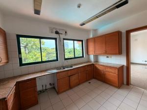 4 bedroom Flat / Apartment for sale Ozumba Mbadiwe Victoria Island Lagos