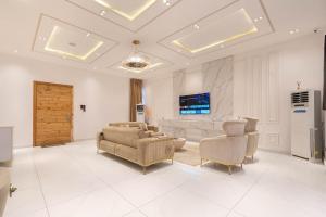 5 bedroom House for shortlet Ologolo Lekki Lagos