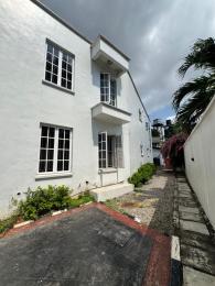 6 bedroom House for rent Ilupeju Lagos