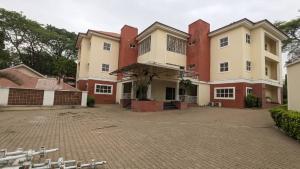 9 bedroom House for rent Maitama Abuja