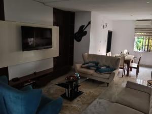 2 bedroom Flat / Apartment for rent Thompson Avenue Ikoyi Lagos