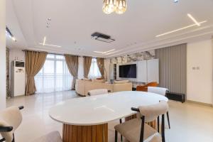 3 bedroom Flat / Apartment for rent Lekki Phase 1 Lekki Lagos