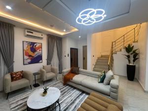 4 bedroom House for shortlet Harris Drive VGC Lekki Lagos