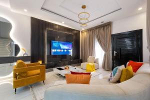 4 bedroom House for shortlet ONIRU Victoria Island Lagos