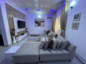 1 bedroom House for shortlet Lekki Phase 1 Lekki Lagos