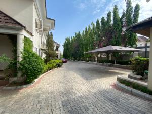 3 bedroom Flat / Apartment for rent Aso Drive Maitama Abuja