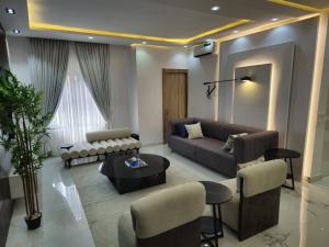 2 bedroom Flat / Apartment for rent Estate Osapa london Lekki Lagos