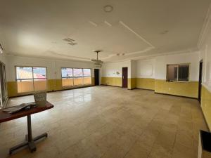 4 bedroom Flat / Apartment for rent ONIRU Victoria Island Lagos