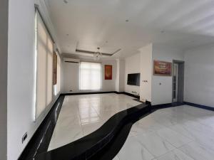 5 bedroom House for rent Pinnock Beach Estate,osapa London Lekki Lagos State. Osapa london Lekki Lagos