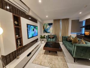 1 bedroom Flat / Apartment for shortlet Off Ajose Adeogun Ademola Adetokunbo Victoria Island Lagos