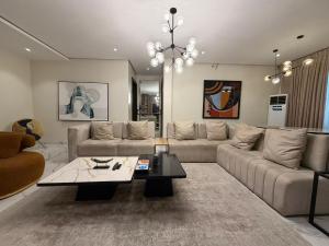 2 bedroom House for rent Victoria Island Lagos