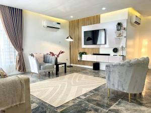 3 bedroom Flat / Apartment for rent Fatai Idowu Arobieke Street Lekki Phase 1 Lekki Lagos