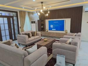 4 bedroom House for rent Close To Nizamiye Turkish Hospital, Idu Abuja