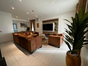 5 bedroom House for shortlet Igbo-efon Lekki Lagos