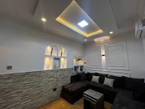 1 bedroom Flat / Apartment for rent Awolowo Road Ikoyi Lagos State. Awolowo Road Ikoyi Lagos