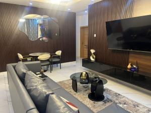 3 bedroom Flat / Apartment for shortlet Millenuim/UPS Gbagada Lagos