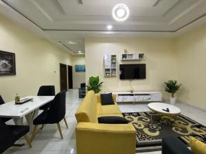 3 bedroom Flat / Apartment for shortlet Jabi Jabi Abuja