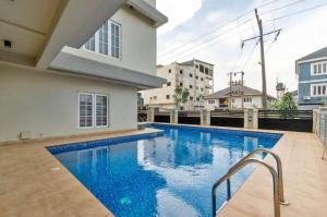 3 bedroom Flat / Apartment for rent Lekki Right Whitesand Axis, Lekki Phase 1 Lekki Lagos