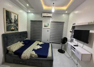 1 bedroom House for shortlet Fola Agoro Yaba Lagos
