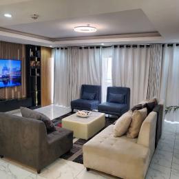 2 bedroom House for shortlet Estate ONIRU Victoria Island Lagos