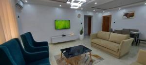 2 bedroom House for shortlet Eric moore Surulere Lagos