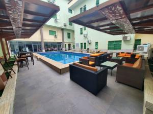 10 bedroom Commercial Property for sale Lekki Phase 1 Lekki Lagos