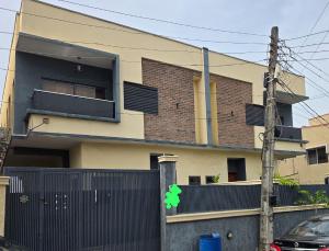 4 bedroom House for sale Mende Maryland Lagos