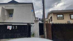 4 bedroom House for sale Eric moore Surulere Lagos