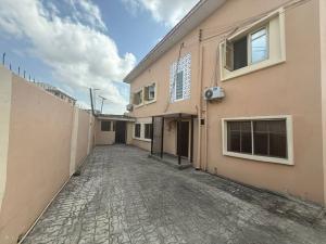 2 bedroom Flat / Apartment for sale Ojuelegba Surulere Lagos