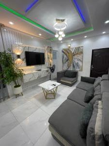 1 bedroom Flat / Apartment for shortlet  Alagomeji Yaba Lagos