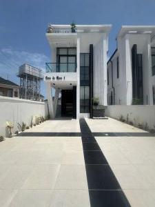 5 bedroom House for sale Ikota Lekki Lagos