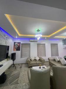 5 bedroom House for shortlet Ikeja GRA Ikeja Lagos