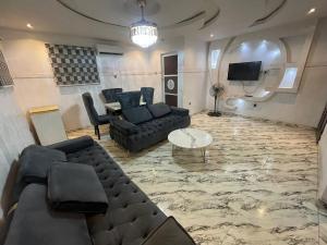 Commercial Property for sale In A Lovely Location At Ijesha Road, Ijesha Surulere Lagos