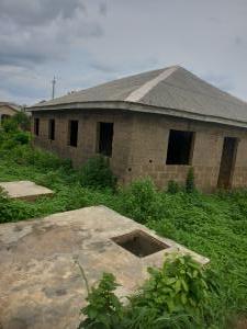 8 bedroom House for sale By Oja Bus Stop Ifo Ogun