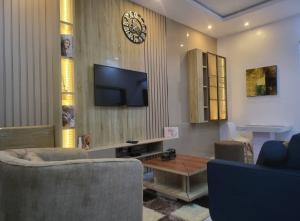 1 bedroom Flat / Apartment for shortlet Oba Akran Ikeja Lagos