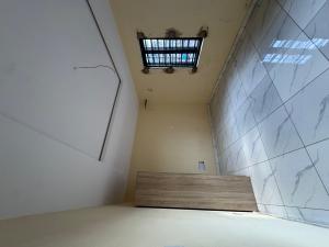2 bedroom House for rent Off Adelabu Adelabu Surulere Lagos