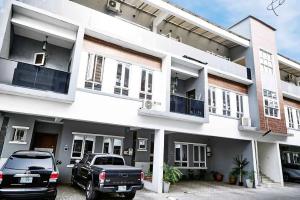3 bedroom House for sale Victoria Bay Ikate Lekki Lagos